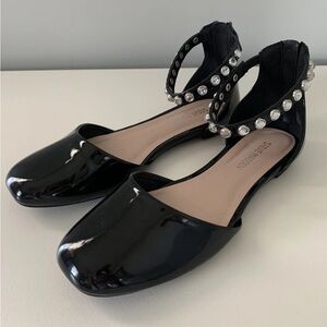 Steve Madden Girls Black Flats with Gem Ankle Strap